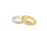 Mitsuro ring with the pearl and cubic zirconias